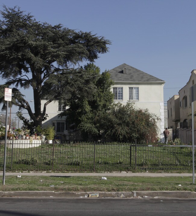 3620 W 1st St in Los Angeles, CA - Building Photo - Building Photo