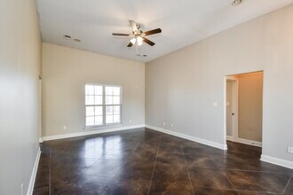 1302 Heritage Dr S in Hernando, MS - Building Photo - Building Photo