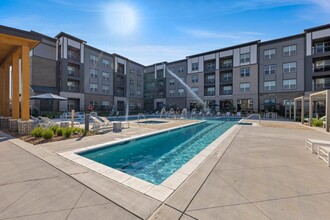 Avenue64 Apartments in O'Fallon, MO - Building Photo - Building Photo