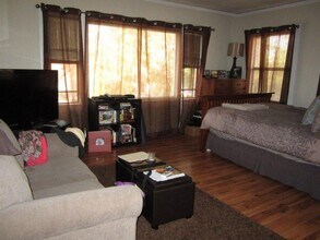 3400 E 2nd St, Unit 2 in Long Beach, CA - Foto de edificio - Building Photo