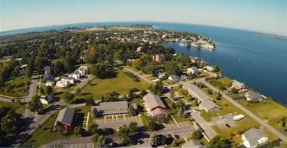 Fort Pike Commons in Sackets Harbor, NY - Building Photo