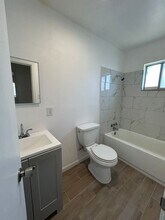 96 E D St in Lemoore, CA - Building Photo - Building Photo