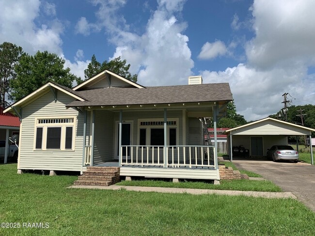 property at 331 Nottingham Cir