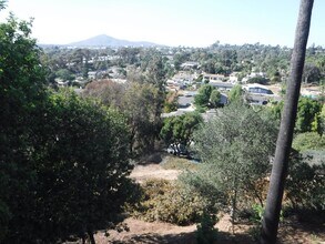 9120 San Juan Pl in La Mesa, CA - Building Photo - Building Photo