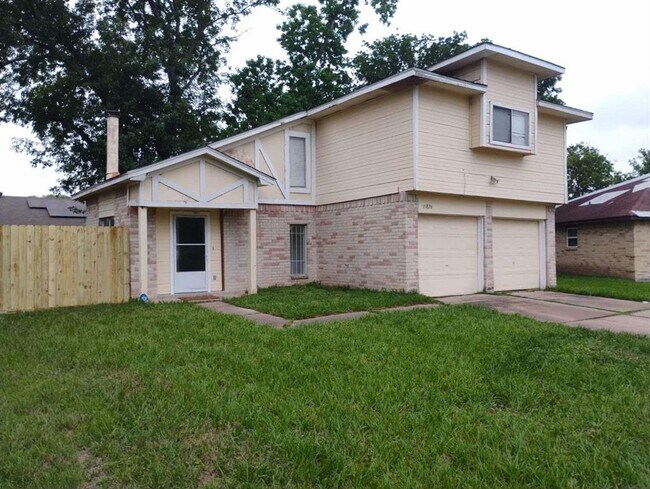 property at 15826 Bazelbriar Ln