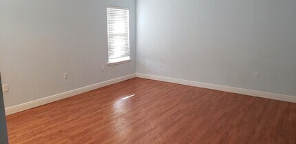 80 2nd Ave in Shalimar, FL - Building Photo - Building Photo