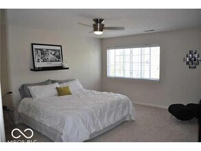 8382 Enclave Blvd in Fishers, IN - Building Photo - Building Photo