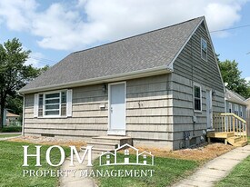 108 Malin St in Mankato, MN - Building Photo