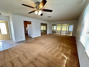 6101 Rainbow Cir in Greenacres, FL - Building Photo - Building Photo
