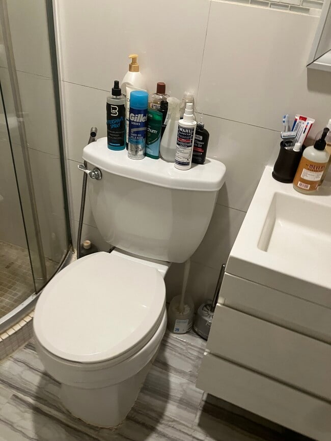 184 Stuyvesant Ave, Unit Clara in Brooklyn, NY - Building Photo - Building Photo