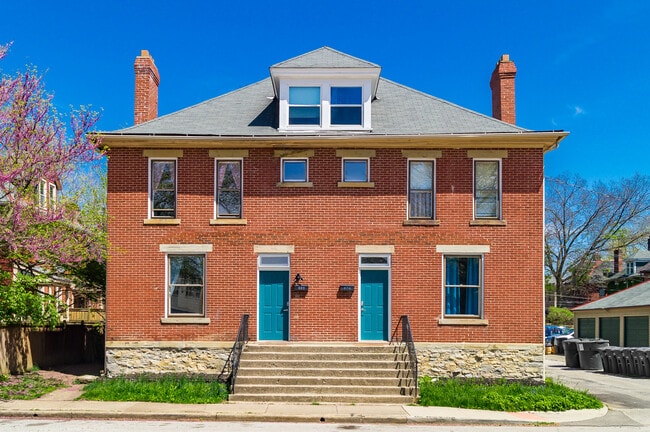 880 Harrison Ave in Columbus, OH - Building Photo - Building Photo