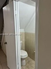 5712 W 25th Ct in Hialeah, FL - Foto de edificio - Building Photo