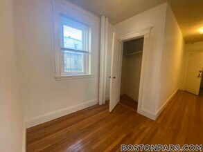 143 Park Dr, Unit 30 in Boston, MA - Building Photo - Building Photo