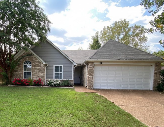 property at 6811 Skylar Mill Ave
