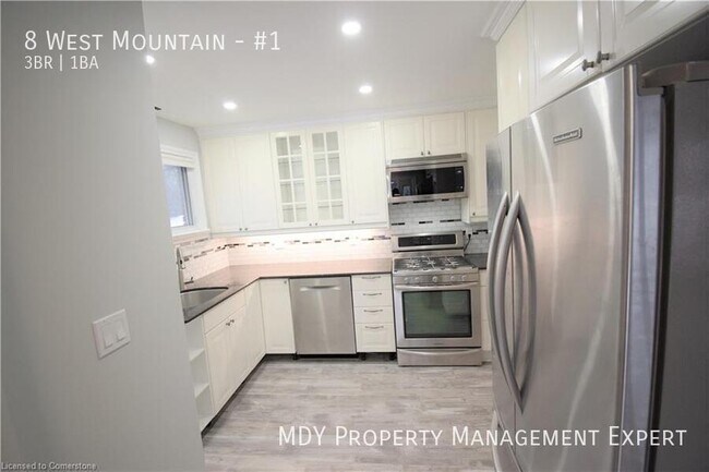 8 Mountain in Hamilton, ON - Building Photo - Building Photo