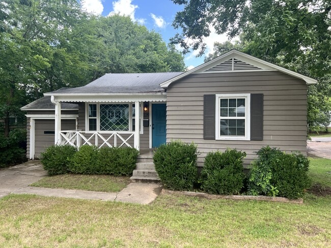 property at 2219 S W St