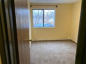 1450 5th Ave S in St. Cloud, MN - Building Photo - Building Photo