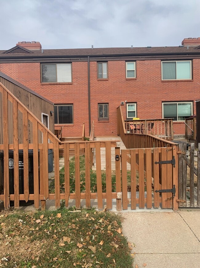 2008 Spencer St in Omaha, NE - Building Photo - Building Photo