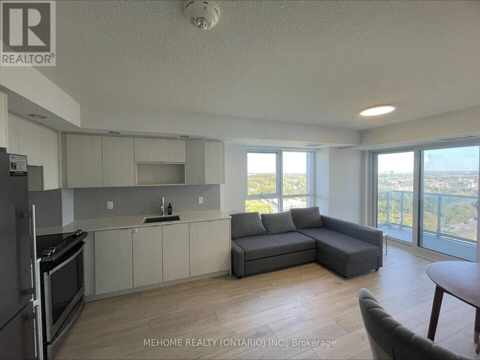 225 Village Green Square in Toronto, ON - Building Photo