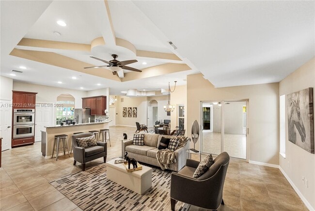 614 SW Twig Ave in Port St. Lucie, FL - Foto de edificio - Building Photo