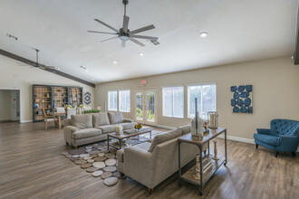 Hesperian Falls Apartments in Las Vegas, NV - Building Photo - Interior Photo