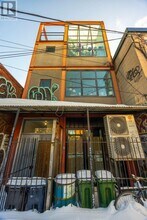 1024 Queen St W in Toronto, ON - Building Photo - Building Photo