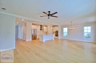 25 Ashmont St in Savannah, GA - Foto de edificio - Building Photo