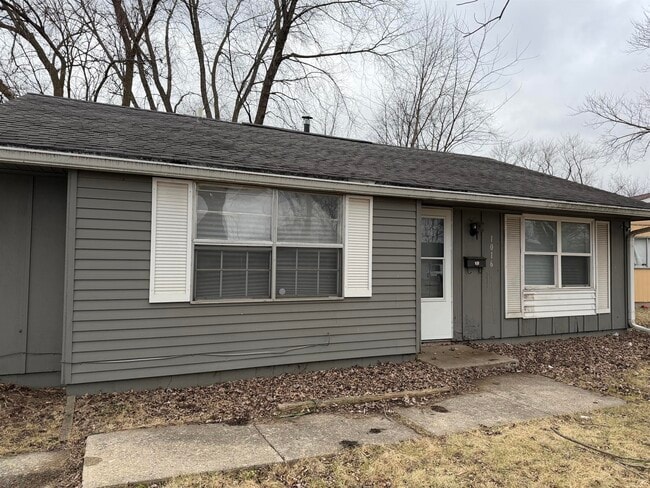 property at 1016 Camaro Dr