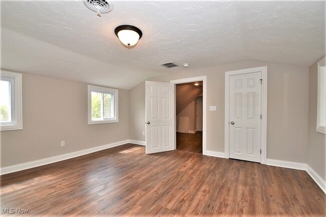 property at 7984 Chagrin Rd