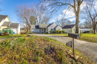 210 Chickamauga Rd in Chattanooga, TN - Building Photo - Building Photo
