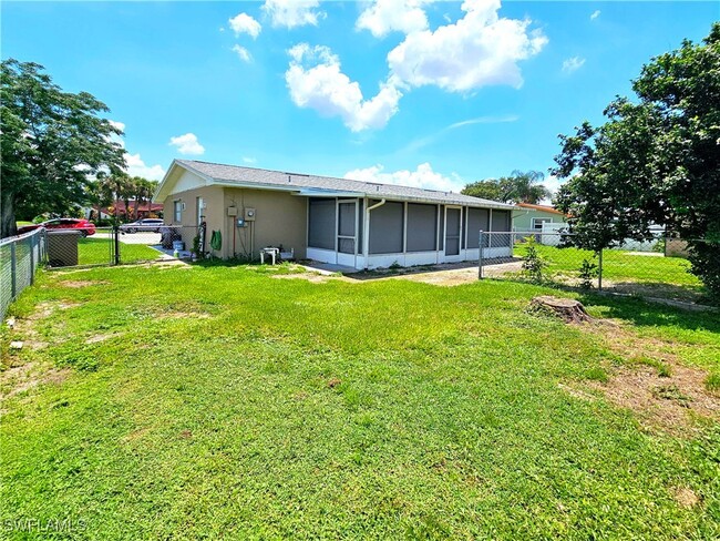 property at 211 S Lake Dr