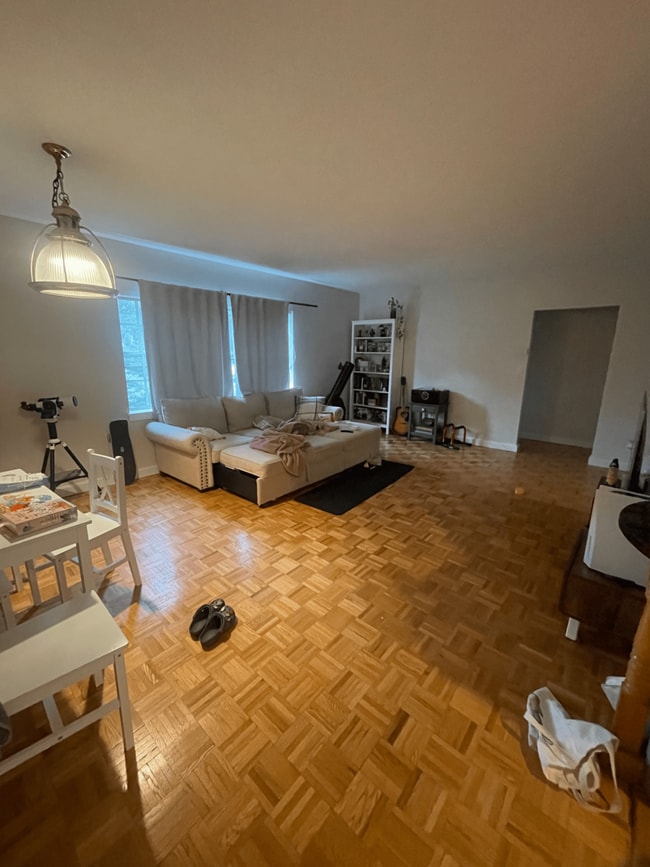 51 Lake Shore Ct, Unit 1 in Boston, MA - Building Photo - Building Photo