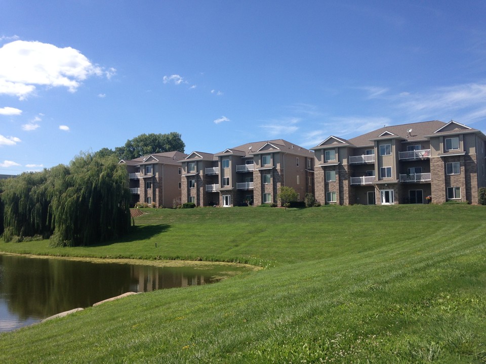 200 Sadler Lane #203 in North Liberty, IA - Building Photo