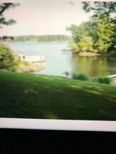 5221 Green Cove Rd in Clover, SC - Foto de edificio - Building Photo