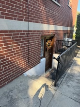 6807 Wooster Pike in Cincinnati, OH - Building Photo - Building Photo