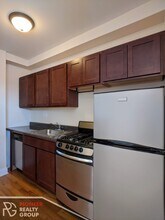 818 W Diversey Pky, Unit Q in Chicago, IL - Foto de edificio - Building Photo