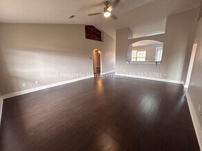 1662 E Gate Cir in Greenwood, AR - Building Photo - Building Photo