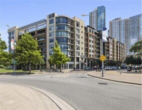 117 1/2 Sandra Muraida Way in Austin, TX - Building Photo - Building Photo