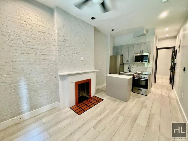 51 Leroy St