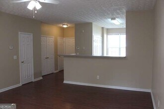 6099 Camden Forrest Ct in Riverdale, GA - Building Photo - Building Photo