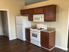 6328 Sunnybrook Ln in Machesney Park, IL - Building Photo - Building Photo