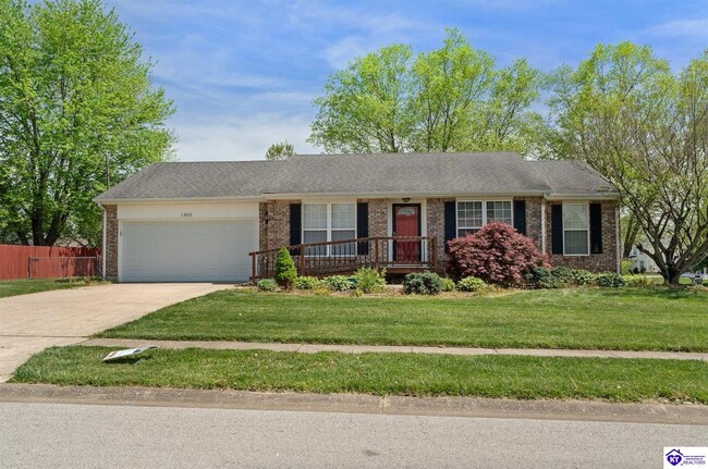 property at 1302 Williamsburg Dr