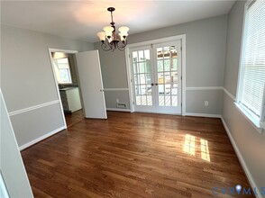 11402 Creekside Dr in Richmond, VA - Building Photo - Building Photo