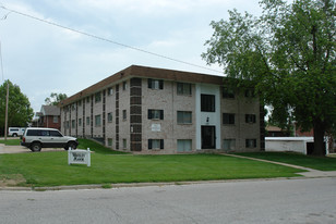 Wakely Manor in Omaha, NE - Building Photo