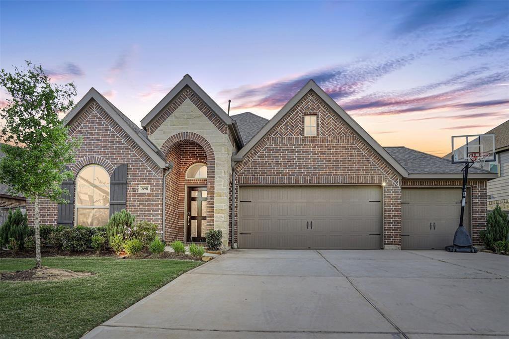 24911 Mountclair Hollow Ln in Tomball, TX - Building Photo