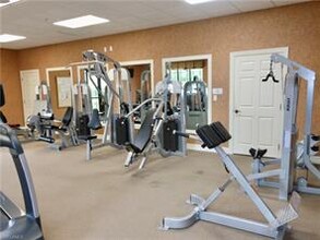 8550 Kingbird Loop-Unit -627 in Ft. Myers, FL - Foto de edificio - Building Photo