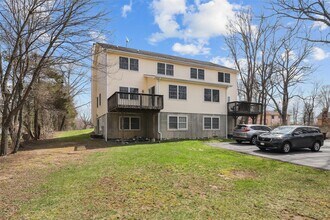 2923 Lexington Ave in Cortlandt, NY - Building Photo - Building Photo