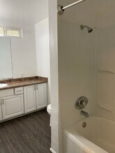 20158 Rimrock Rd E in Apple Valley, CA - Building Photo - Building Photo