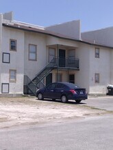 105 Rockwell Way in Del Rio, TX - Building Photo - Building Photo