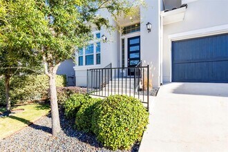 11912 Bayshore Cv in Austin, TX - Building Photo - Building Photo